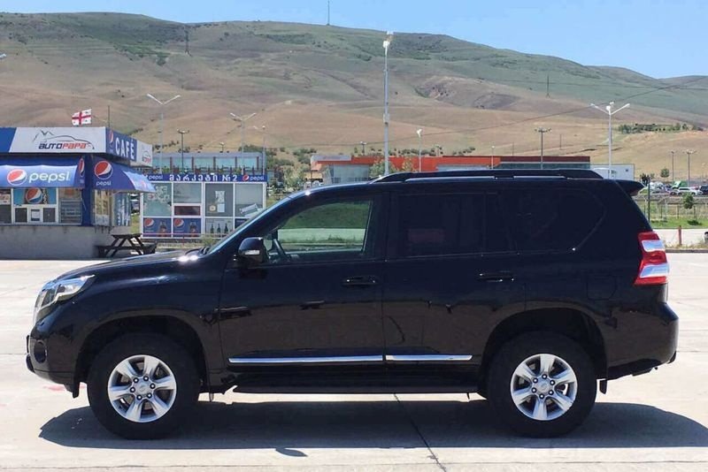 ფოტო 6 TOYOTA Land Cruiser 2011