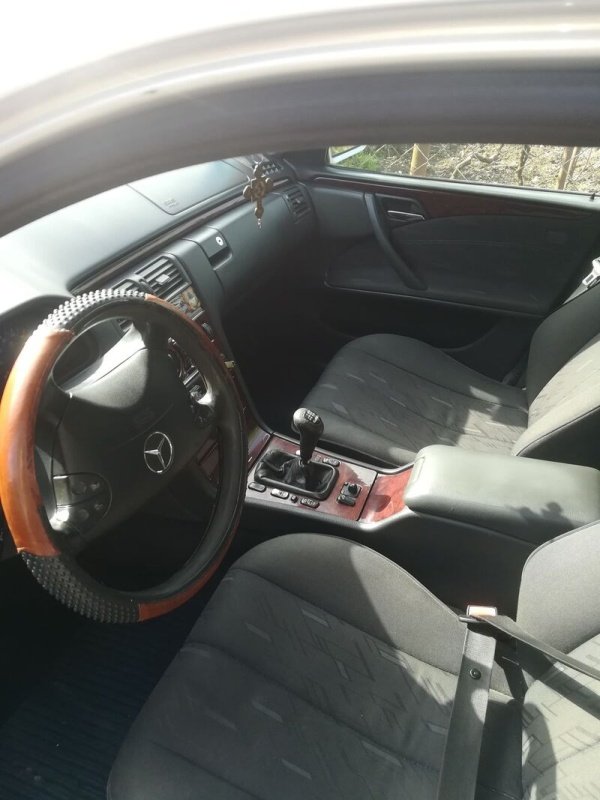 ფოტო 3 Mercedes-Benz E-Class 2000
