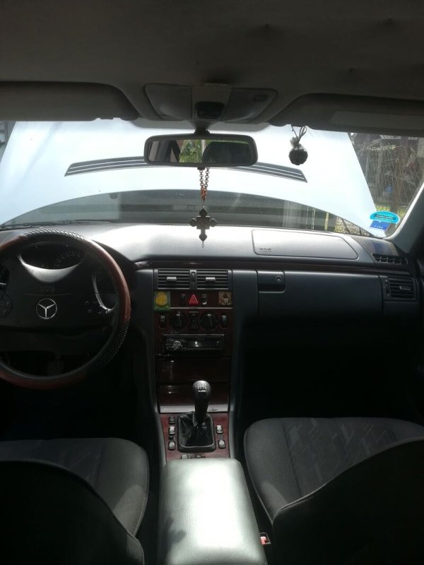 ფოტო 7 Mercedes-Benz E-Class 2000