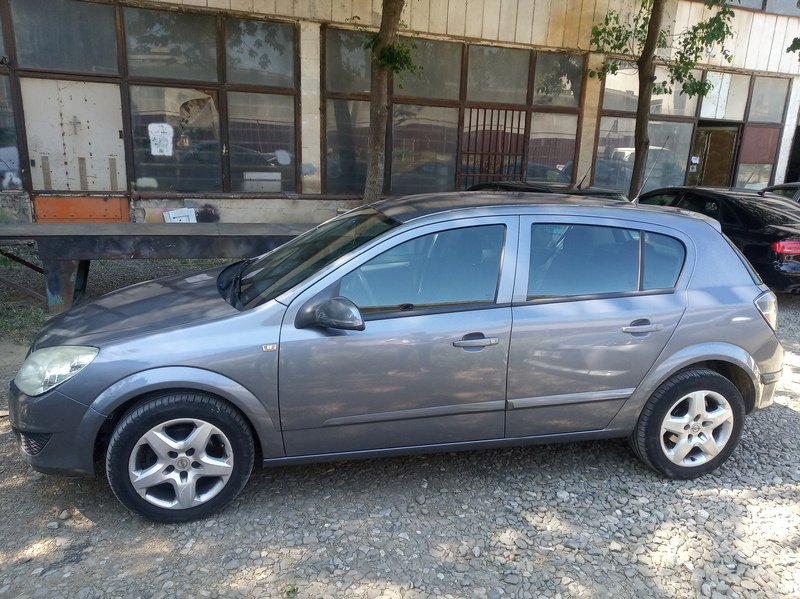 ფოტო 5 OPEL Astra 2007