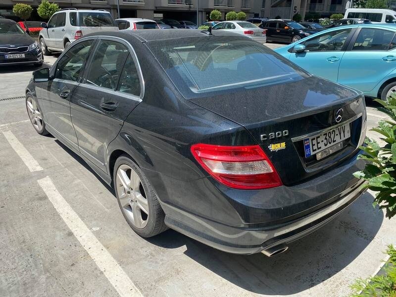 ფოტო 4 Mercedes-Benz C-Class 2011