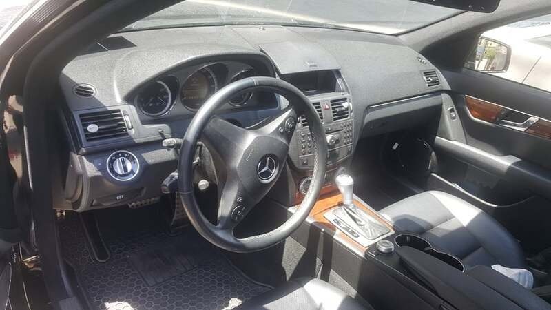 ფოტო 6 Mercedes-Benz C-Class 2011