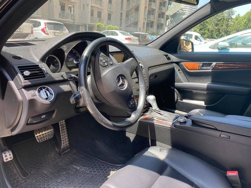 ფოტო 7 Mercedes-Benz C-Class 2011
