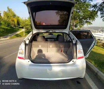 ფოტო 1 TOYOTA Prius 2011 thumb