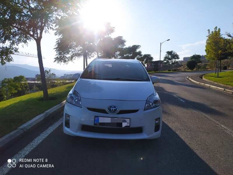 ფოტო 3 TOYOTA Prius 2011