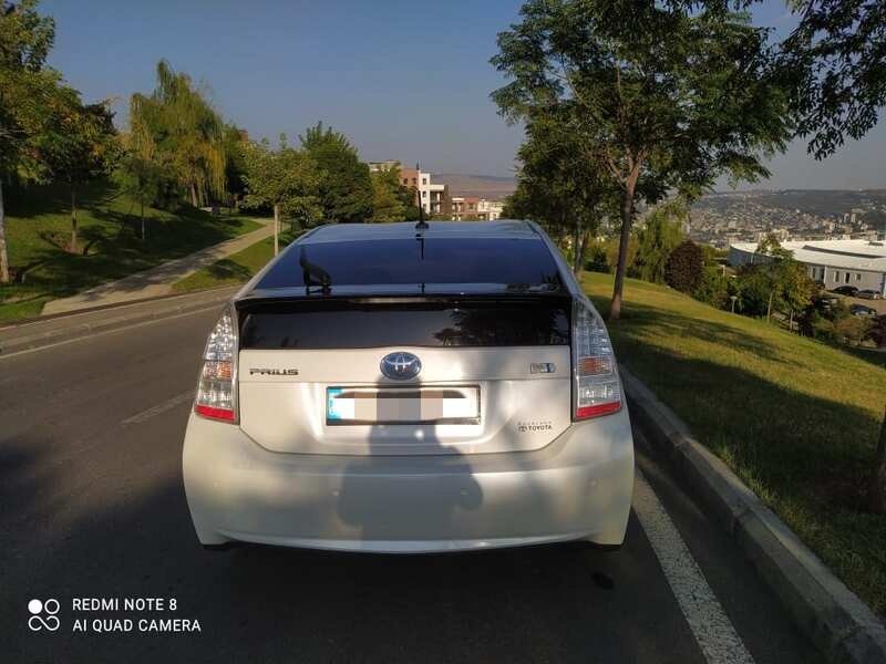 ფოტო 4 TOYOTA Prius 2011