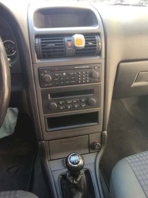 ფოტო 9 OPEL Astra 2004