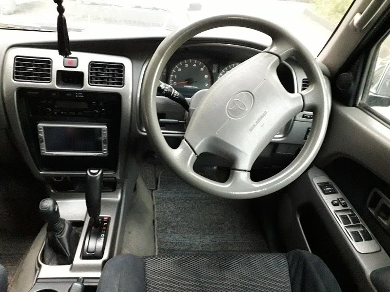 ფოტო 5 TOYOTA HiluxSurf 2002