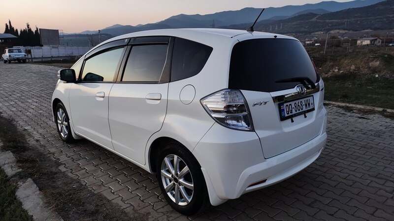 ფოტო 7 HONDA FIT 2011