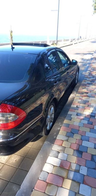 ფოტო 2 Mercedes-Benz E-Class 2006