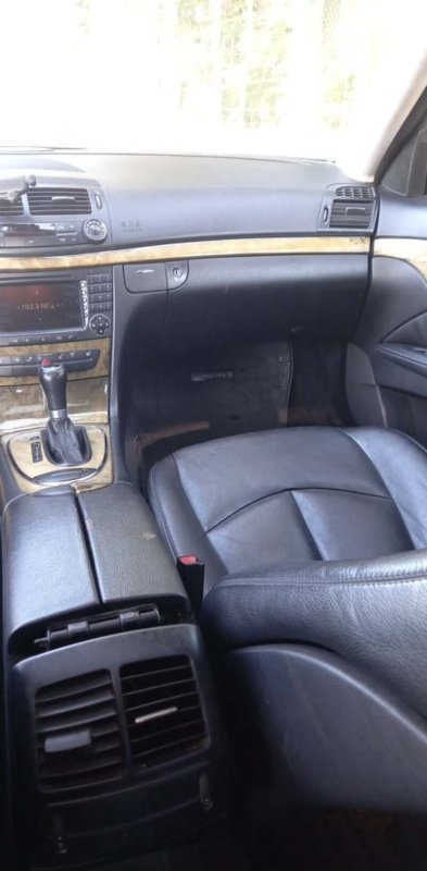 ფოტო 8 Mercedes-Benz E-Class 2006