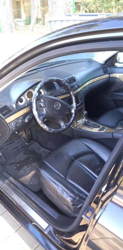 ფოტო 9 Mercedes-Benz E-Class 2006