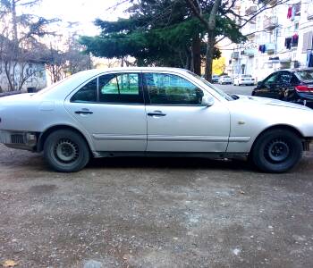 ფოტო 3 Mercedes-Benz 210 1997 thumb