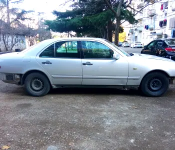 ფოტო 3 Mercedes-Benz 210 1997 thumb