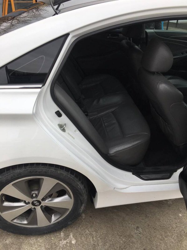 ფოტო 3 HYUNDAI Sonata 2011
