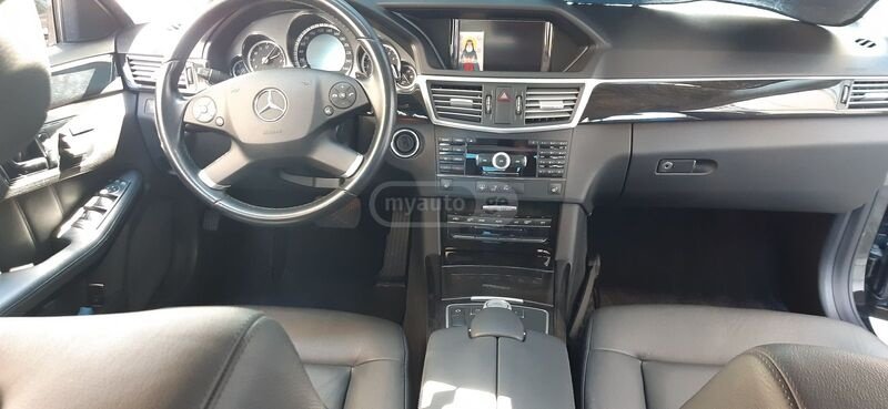 ფოტო 5 Mercedes-Benz E-Class 2010