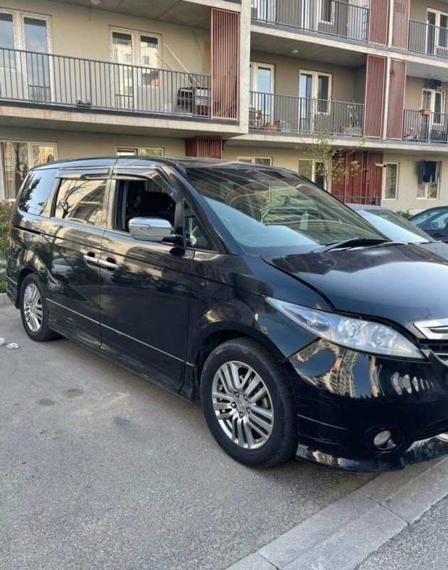 ფოტო 5 HONDA Elysion 2005