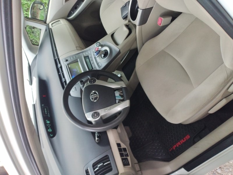 ფოტო 6 TOYOTA Prius 2012