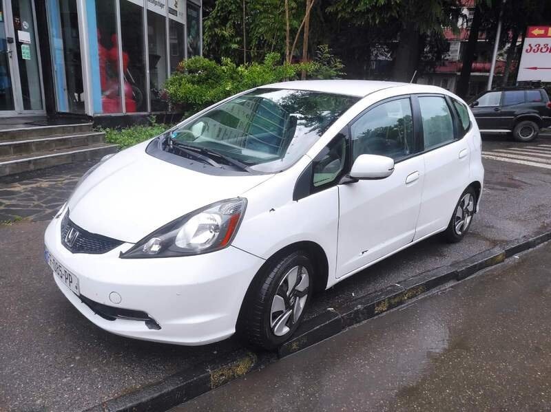ფოტო 3 HONDA FIT 2012