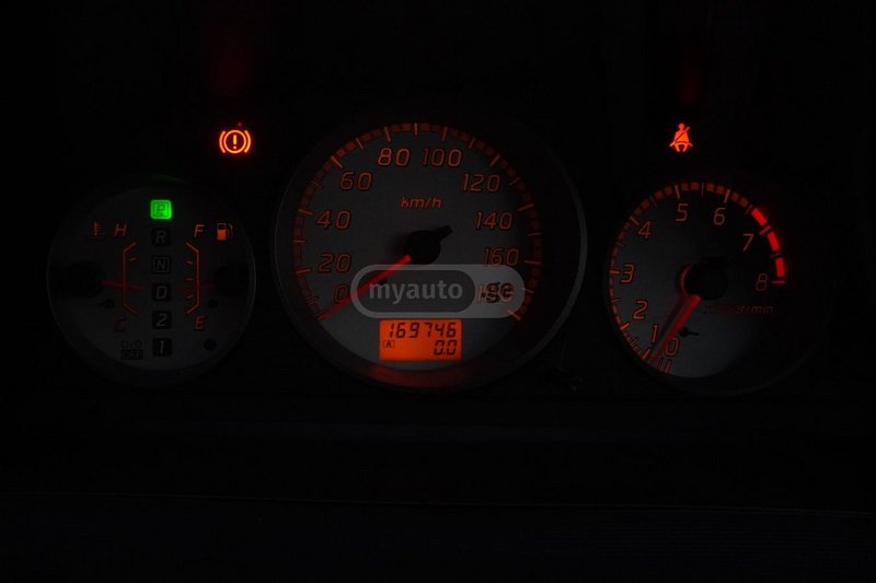 ფოტო 8 NISSAN X_Trail 2001