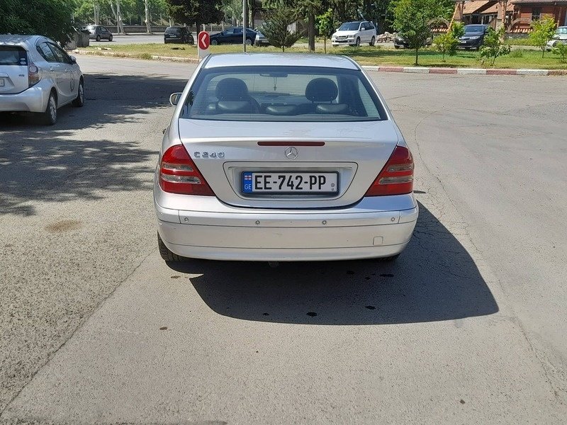 ფოტო 2 Mercedes-Benz C-Class 2003