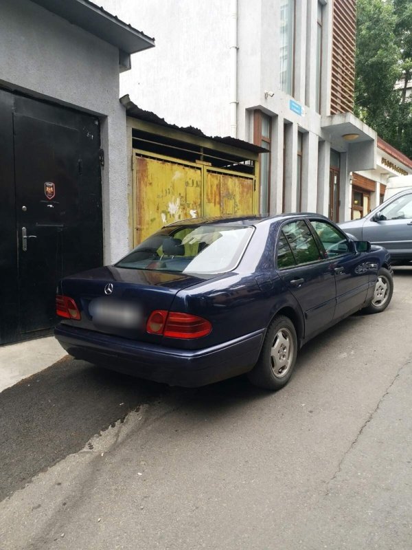 ფოტო 4 Mercedes-Benz 210 1996