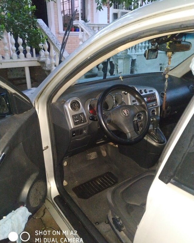 ფოტო 9 PONTIAC Vibe 2004
