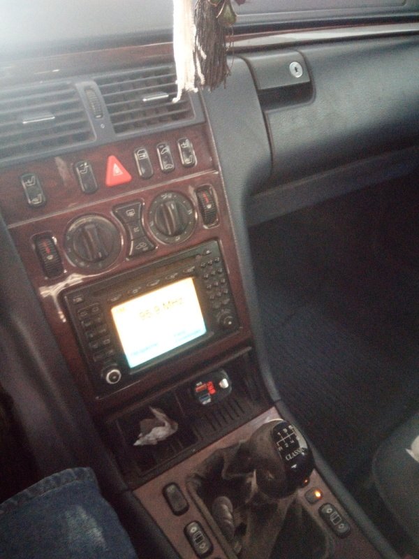 ფოტო 3 Mercedes-Benz E-Class 2001