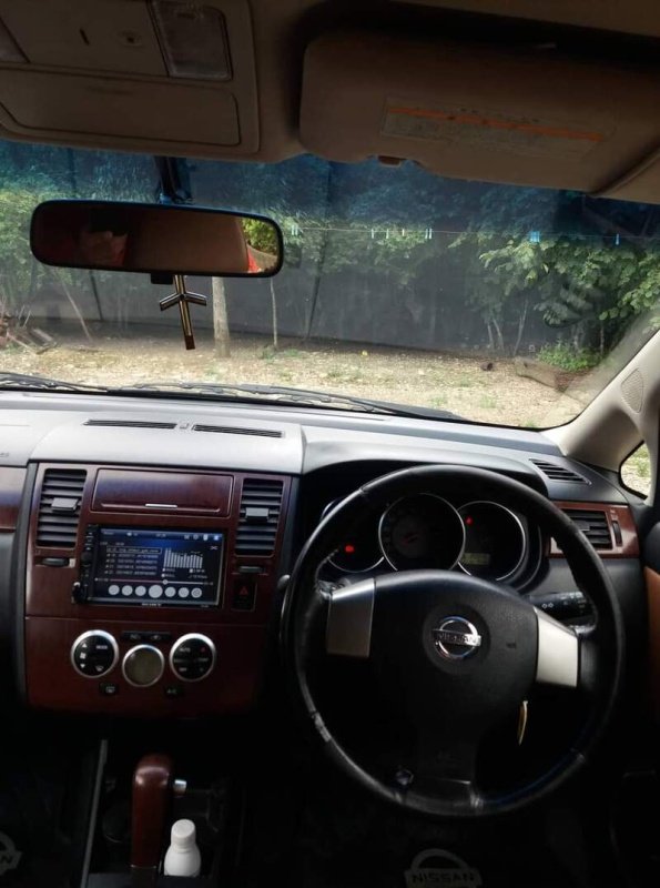 ფოტო 2 NISSAN Tiida 2004