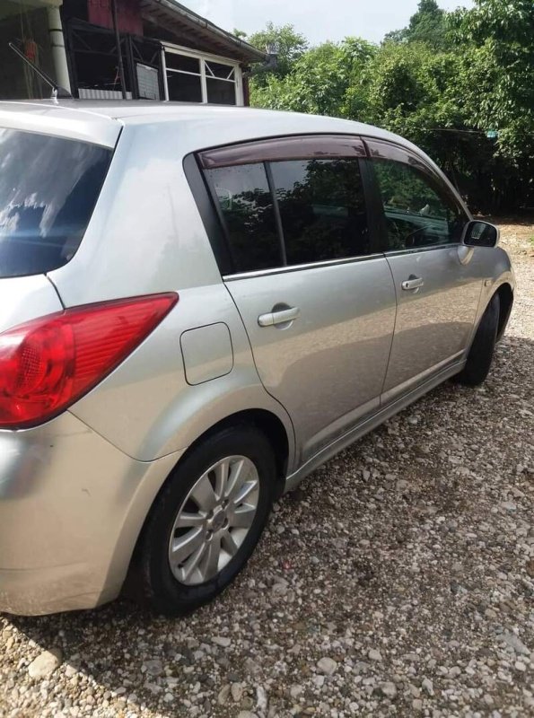 ფოტო 6 NISSAN Tiida 2004