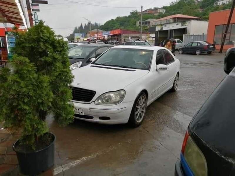 ფოტო 1 Mercedes-Benz 320 2001