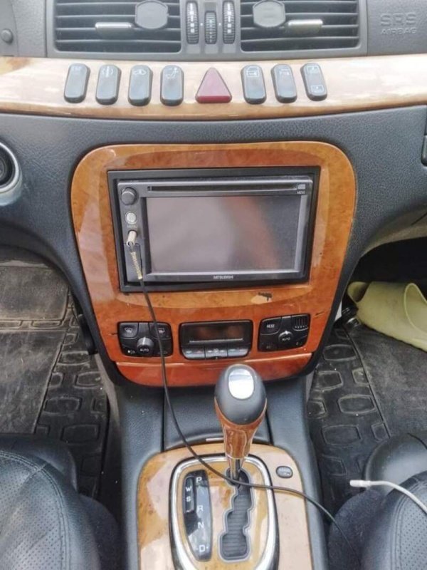 ფოტო 8 Mercedes-Benz 320 2001