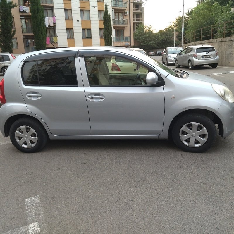 ფოტო 1 TOYOTA Passo 2012