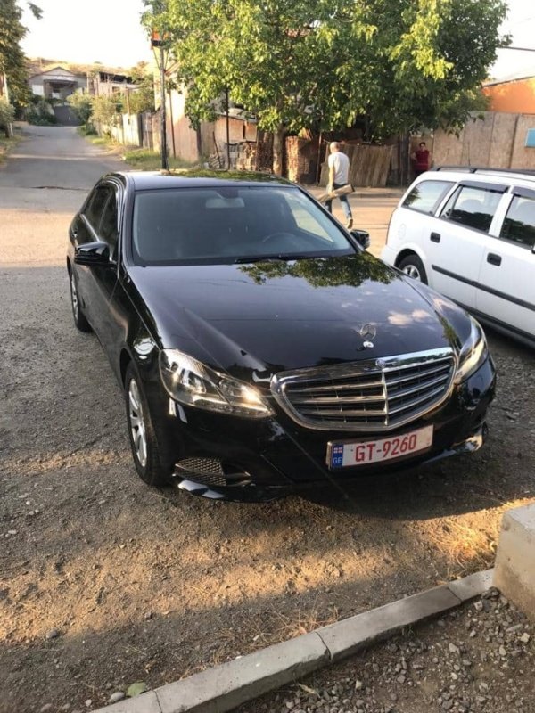 ფოტო 2 Mercedes-Benz E-Class 2015