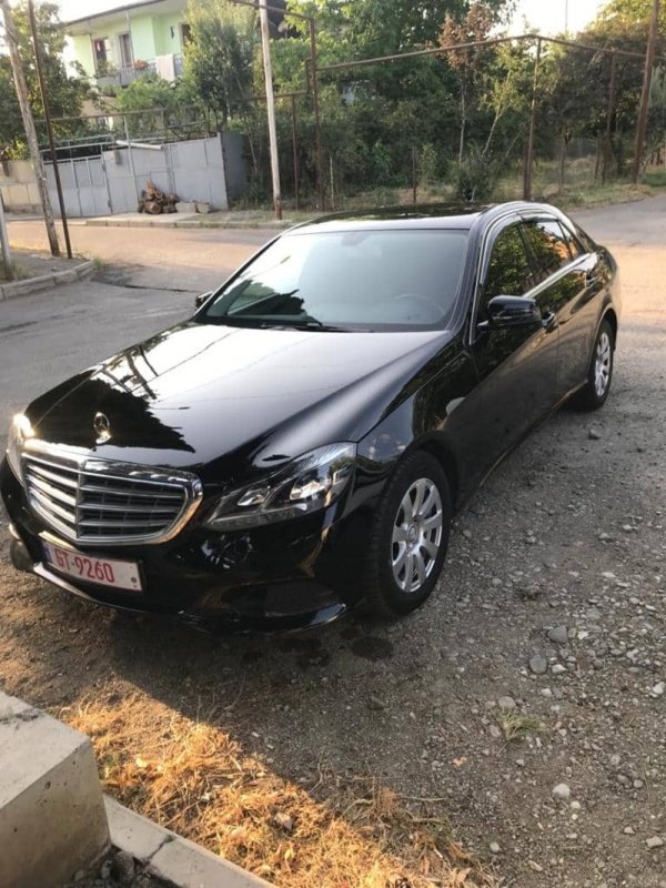 ფოტო 3 Mercedes-Benz E-Class 2015