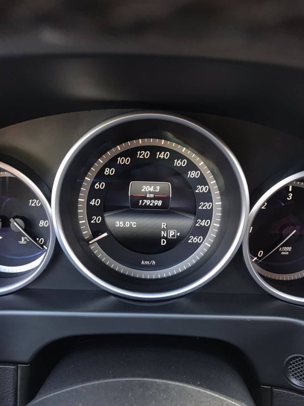 ფოტო 6 Mercedes-Benz E-Class 2015