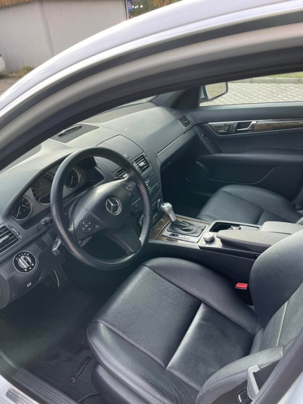 ფოტო 5 Mercedes-Benz C-Class 2008