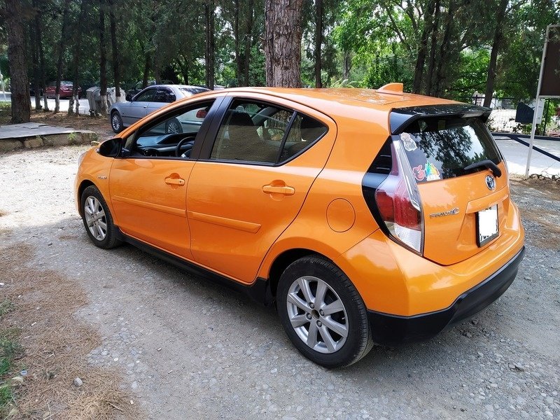 ფოტო 6 TOYOTA PriusC 2017