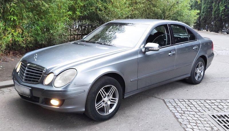 ფოტო 4 Mercedes-Benz E-Class 2008