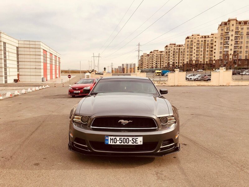 ფოტო 1 FORD Mustang 2013