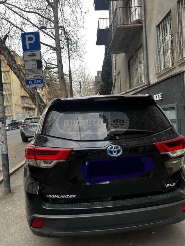 ფოტო 4 TOYOTA Highlander 2017