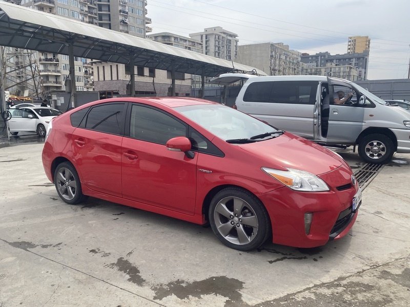 ფოტო 3 TOYOTA Prius 2014