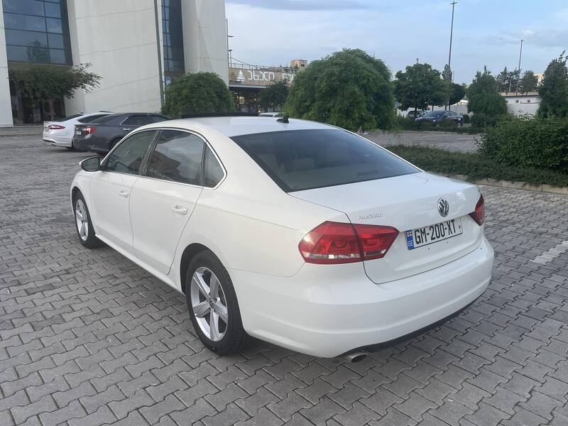 ფოტო 2 VOLKSWAGEN Passat 2012