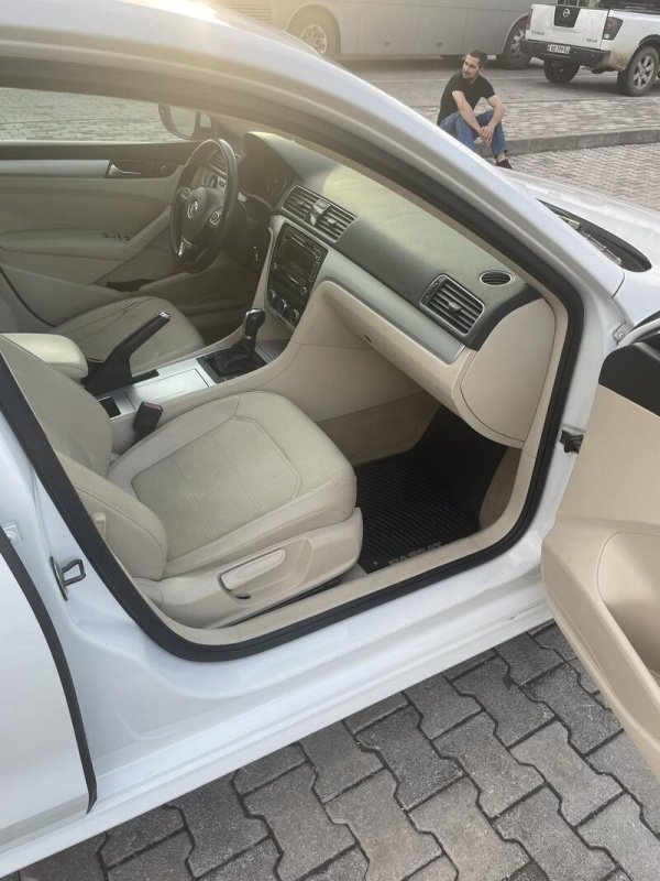 ფოტო 5 VOLKSWAGEN Passat 2012