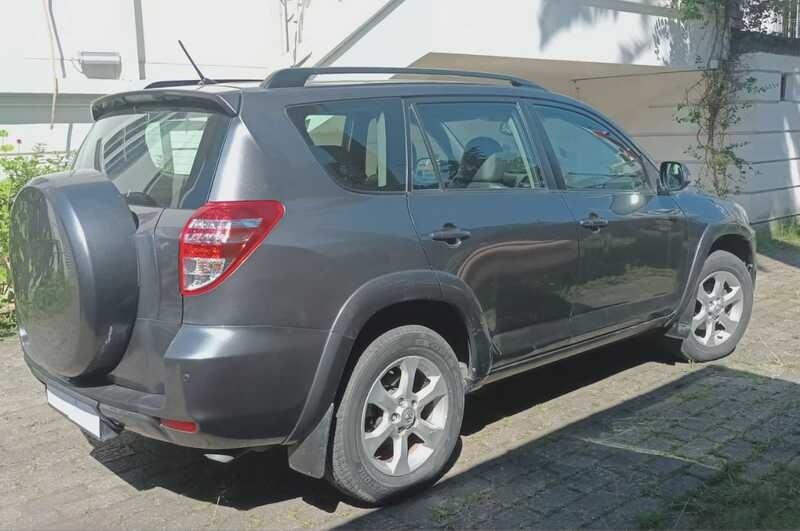 ფოტო 2 TOYOTA RAV4 2010