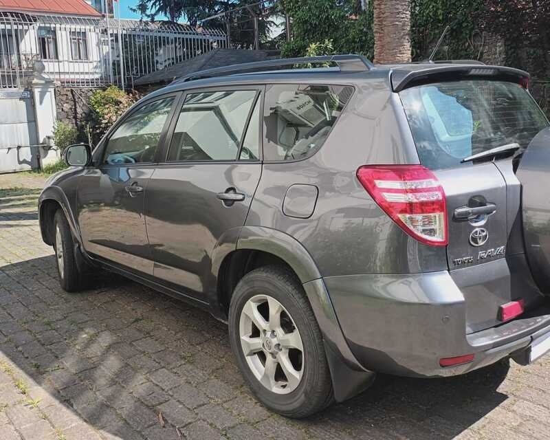 ფოტო 4 TOYOTA RAV4 2010