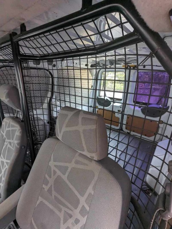 ფოტო 3 FORD Tourneo Connect 2010