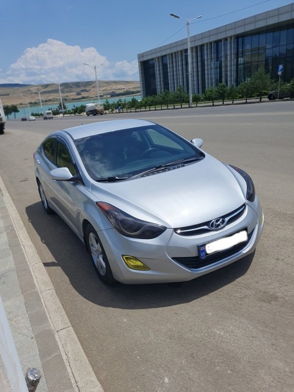 ფოტო 1 HYUNDAI Elantra 2013