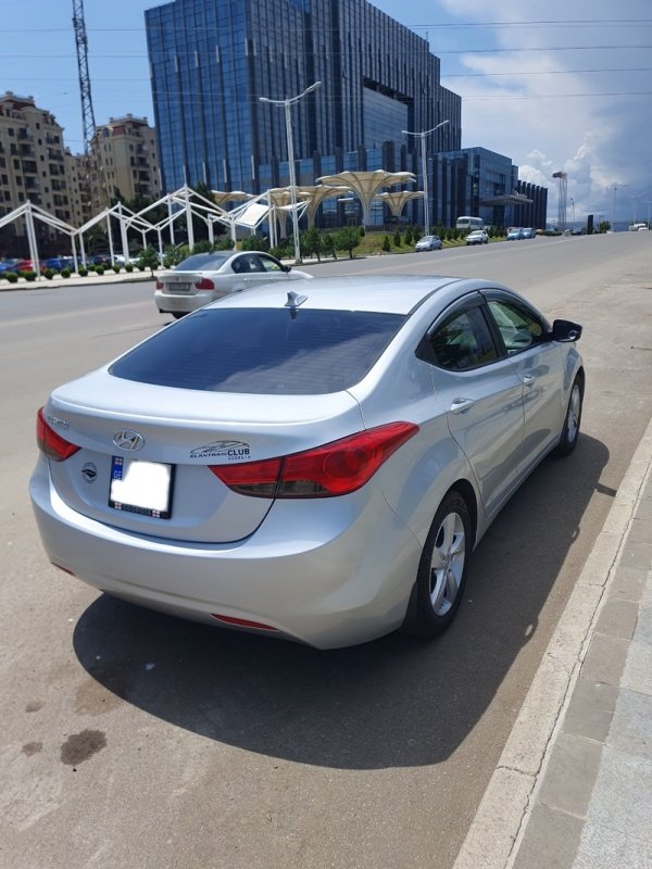 ფოტო 6 HYUNDAI Elantra 2013