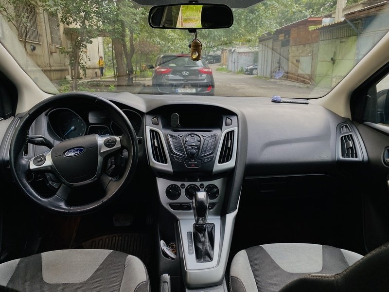 ფოტო 3 FORD Focus 2012